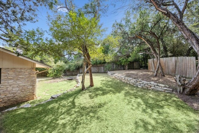 Building Photo - 3609 Peregrine Falcon Dr