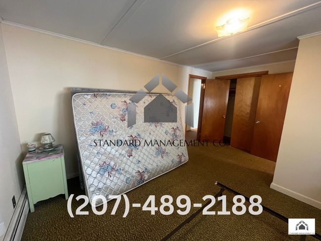 Building Photo - Four Bedroom Single Family House for Rent on Madison St, North Anson