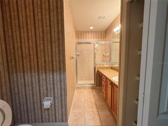 Building Photo - 1707 W Spring Meadow Loop