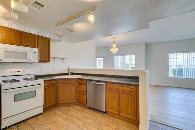 Building Photo - 9303 Gilcrease Ave