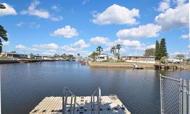 Building Photo - 12527 1st Isle