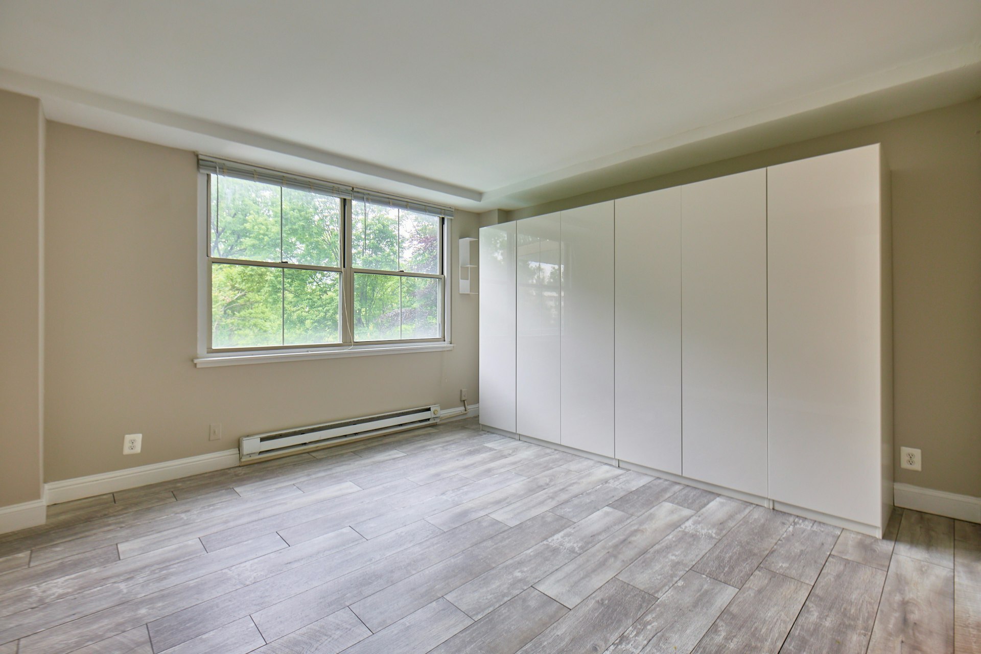 Building Photo - 2030 N Adams St