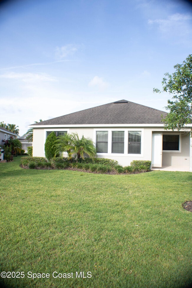 Building Photo - 7518 Bluemink Ln