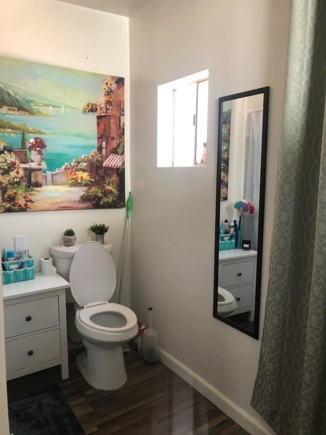 Building Photo - 4215 E 1st St