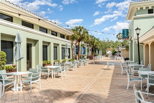 Building Photo - 10520 Amiata Way