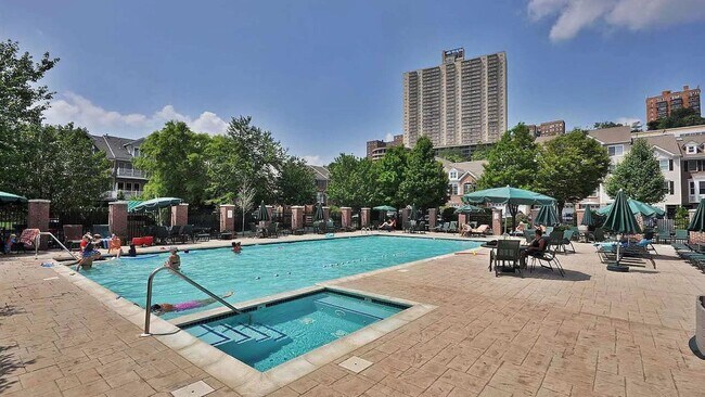 Building Photo - 80 Lydia Dr