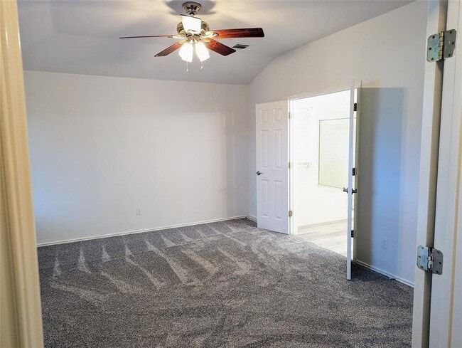 Building Photo - 1628 W Pflugerville Pkwy