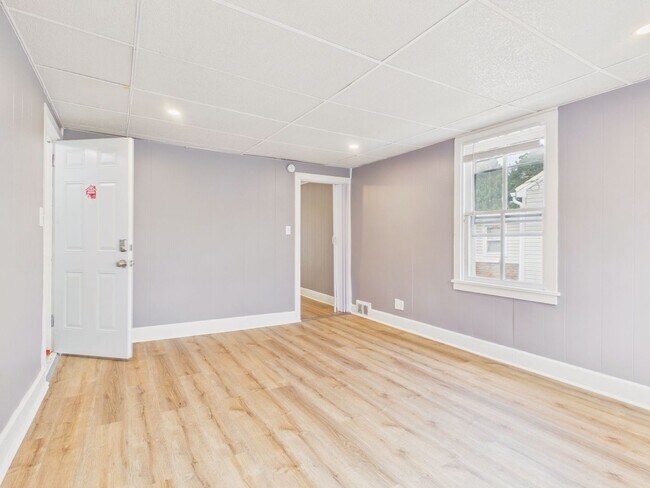 Building Photo - 226 W Simpson St