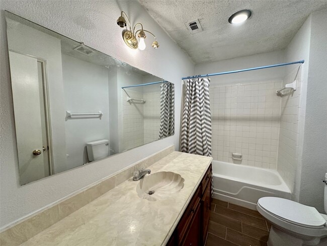 Building Photo - 16218 Cavendish Dr