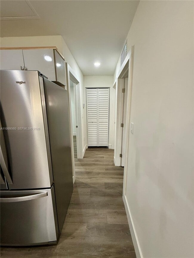 Building Photo - 1731 Alcazar Dr