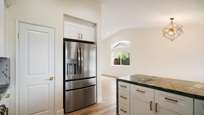 Building Photo - 48509 Calle Carmello