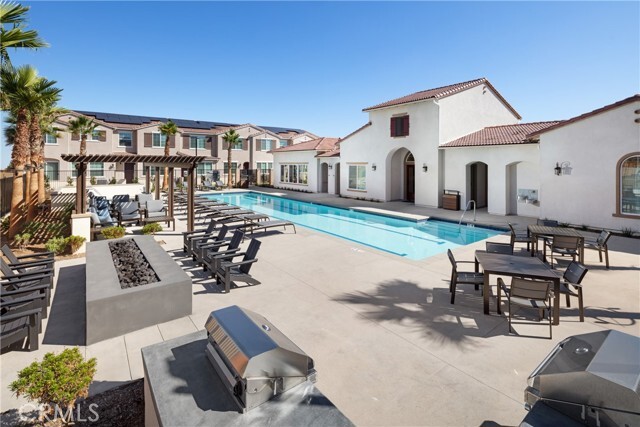 Building Photo - 24646 Amor Ct