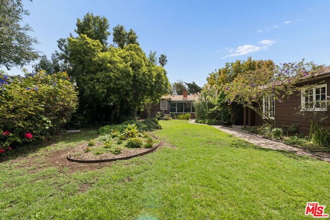 Building Photo - 1377 Appleton Way