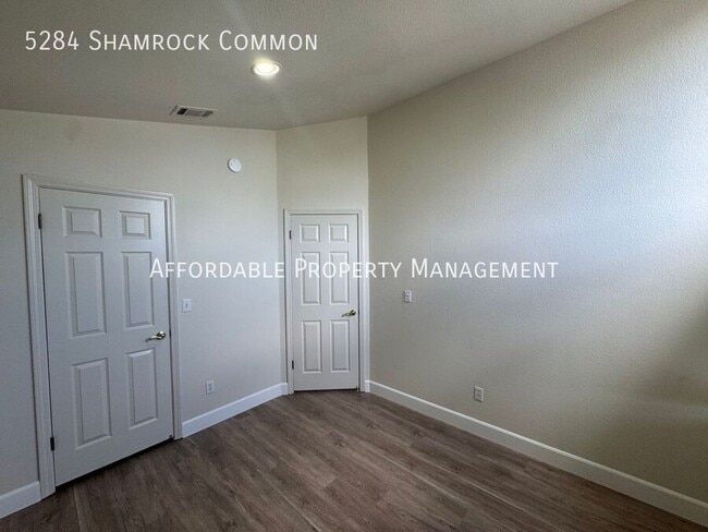 Building Photo - 5284 Shamrock Common