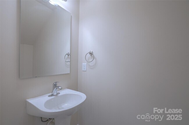 Building Photo - 11125 Cedar Walk Lane