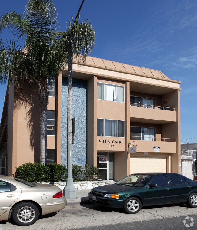 Building Photo - Villa Capri