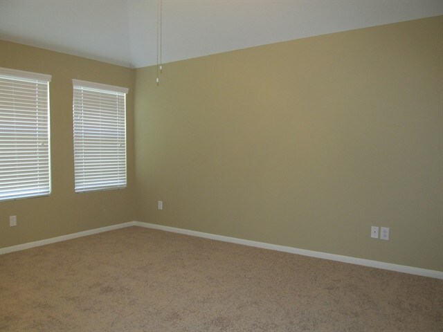 Building Photo - 2423 Lofty Falls Ct