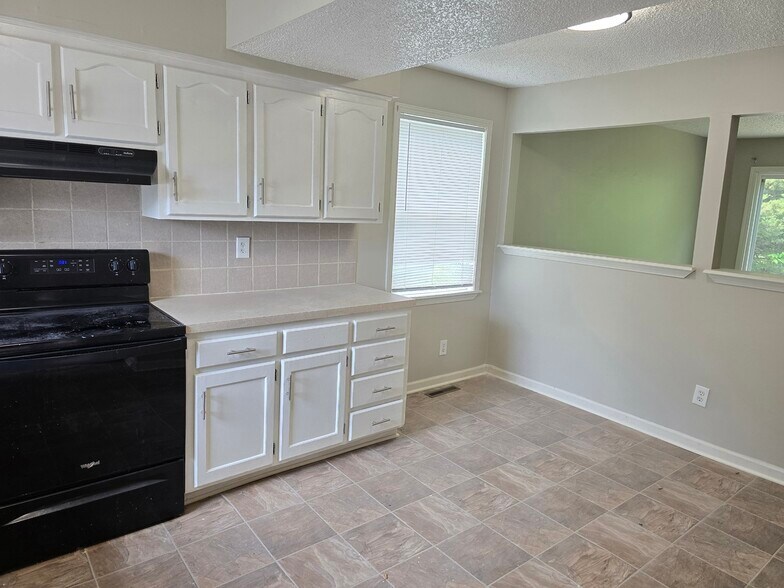 Building Photo - 7838 W 61st Ter