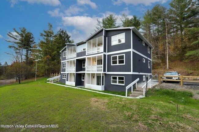 Building Photo - 3191 NY-23