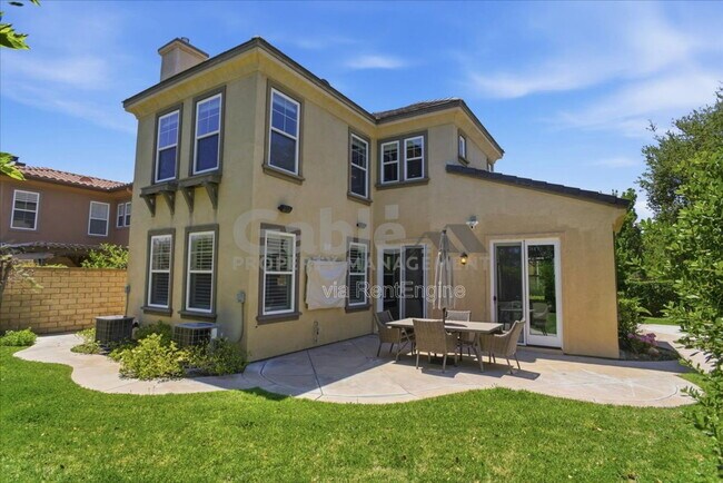 Building Photo - 26882 Greenleaf Ct