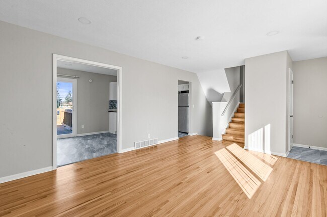 Building Photo - Beautifully Renovated 4-Bedroom Home