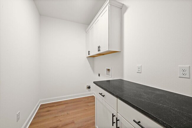 Building Photo - 11802 Morgan Meadow Ave