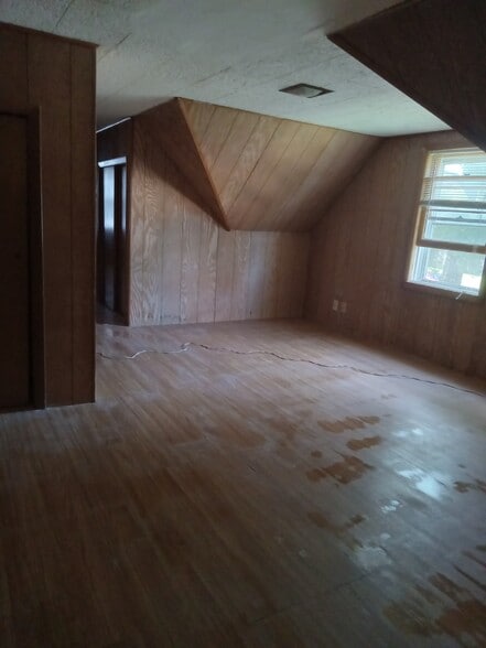 Building Photo - 202 Hosmer St