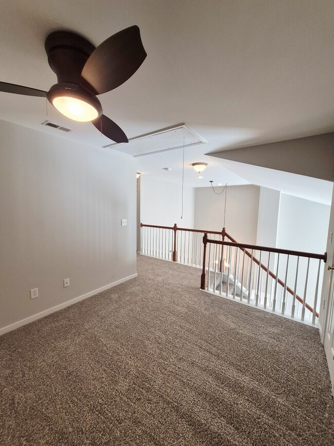 Building Photo - 1563 Providence Knoll Dr