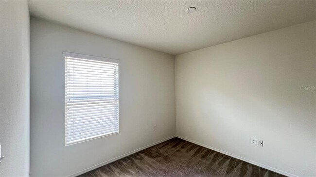 Building Photo - 13609 Laranja St