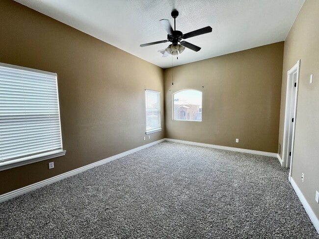 Building Photo - 3727 Grand Bahamas Dr