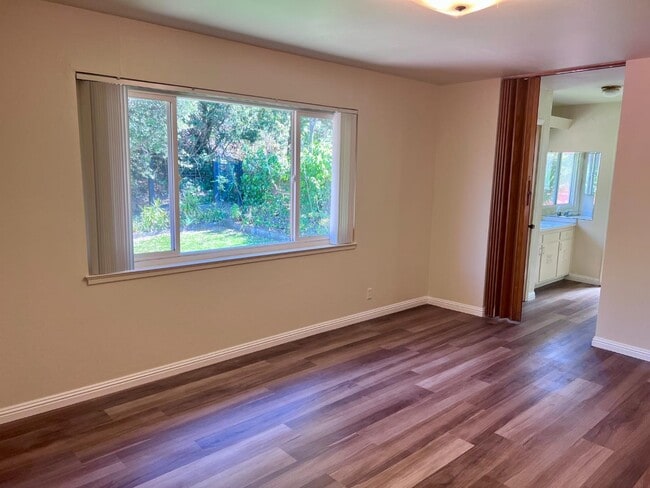 Building Photo - 2717 Trousdale Dr