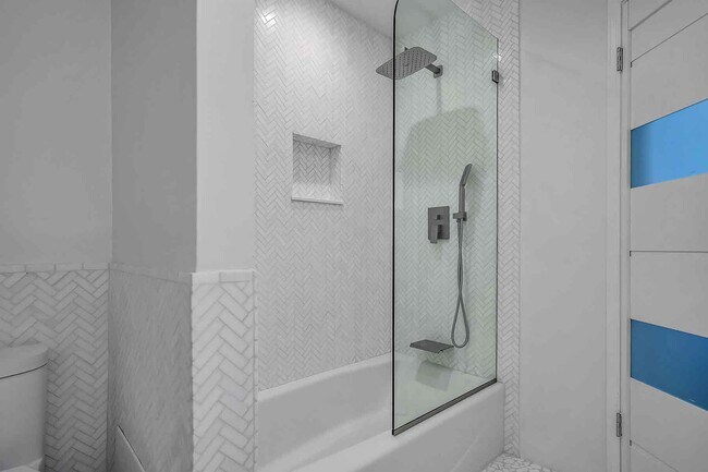 Building Photo - 29 Yawl St