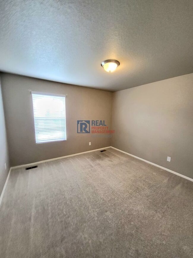 Building Photo - 6075 Sun Mesa Cir