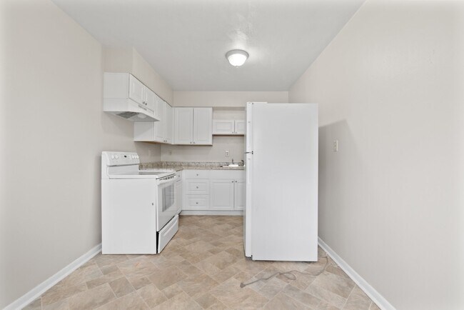 Building Photo - ADORABLE 2 BEDROOM APARTMENT FOR RENT in NORFOLK