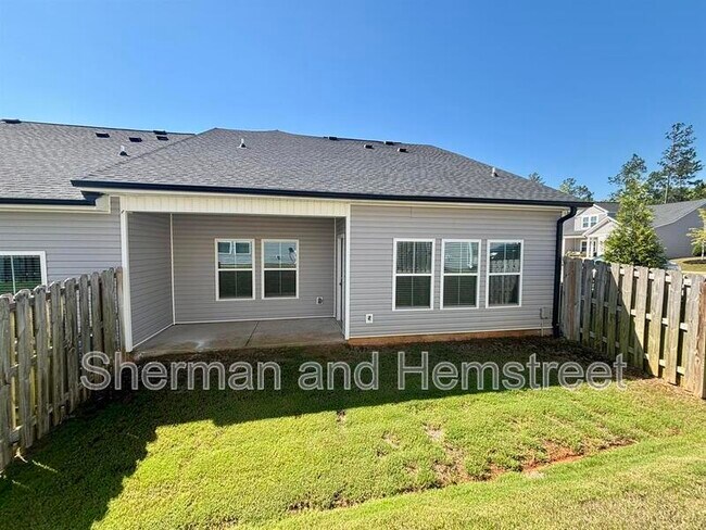 Building Photo - 1101 Clareton Dr