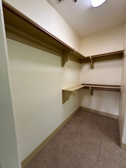 Building Photo - 8216 Casa Verde Rd