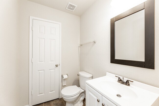 Building Photo - 18811 Calla Spring Dr