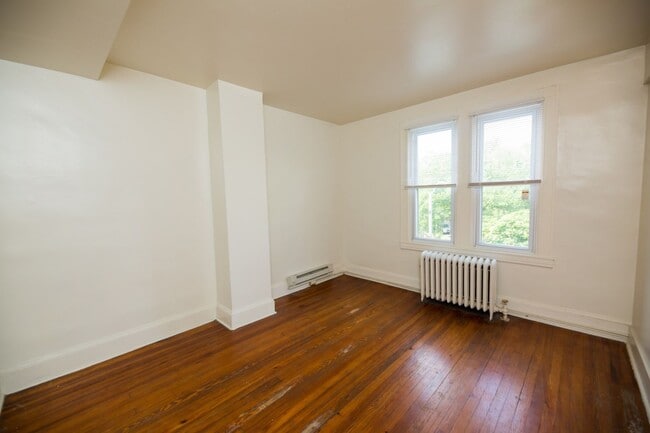 Building Photo - 2026/2027 JHU Off-Campus 5bd/2ba Rowhome w...