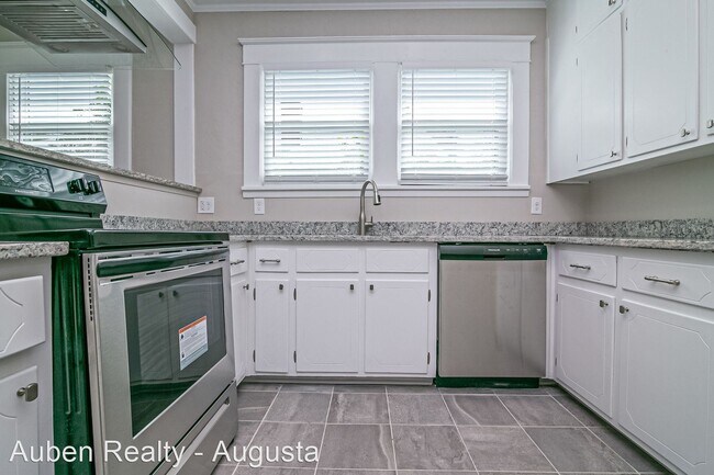 Building Photo - 3 br, 2 bath House - 1313 Merry Street