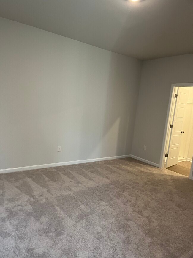 Building Photo - 536 Appaloosa Way