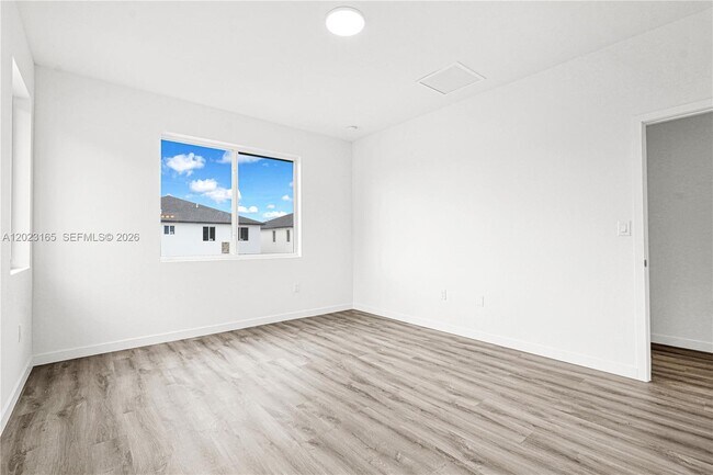 Building Photo - 22555 SW 125th Ave