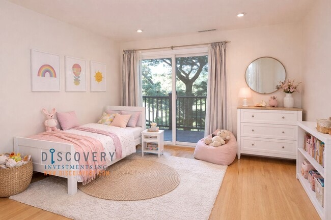 Building Photo - Four Bedroom Montclair Home with Forest Views