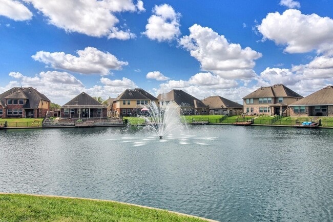 Building Photo - 3826 Pantano Ct