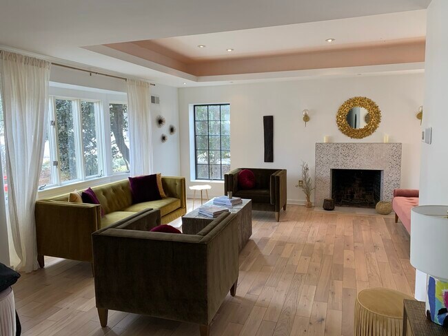 Building Photo - 4214 50th St NW