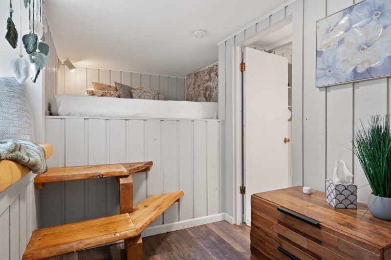 Building Photo - 540 E Pine St