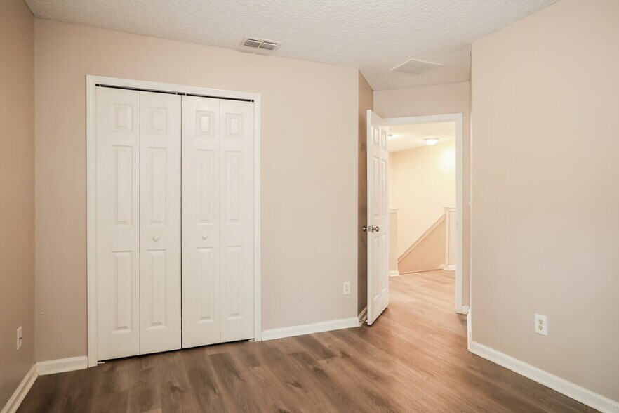 Building Photo - 3016 Stonewood Way