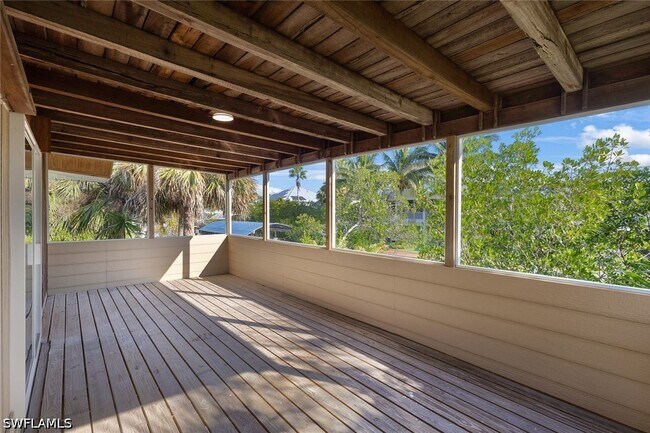 Building Photo - 1284 Rainbow Ct