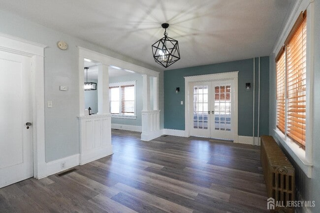 Building Photo - 400 Stockton St