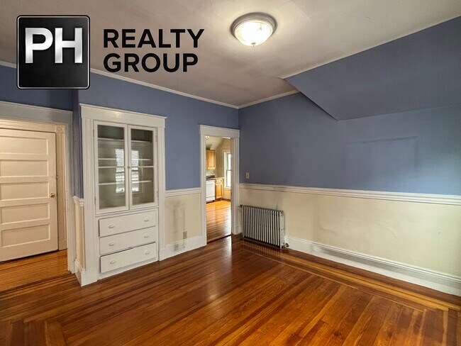 Building Photo - Park Road, Belmont, MA 02478 - 2 BR 1 BA triplex
