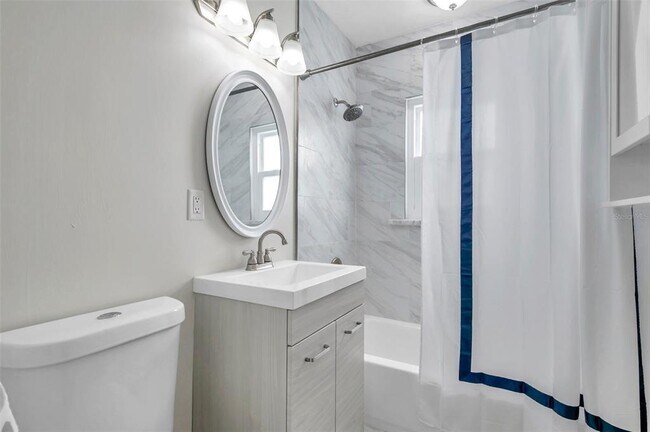 Building Photo - 4000 10th Ave N